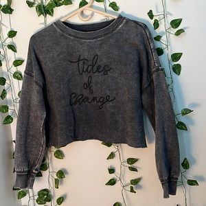 Cropped long sleeve